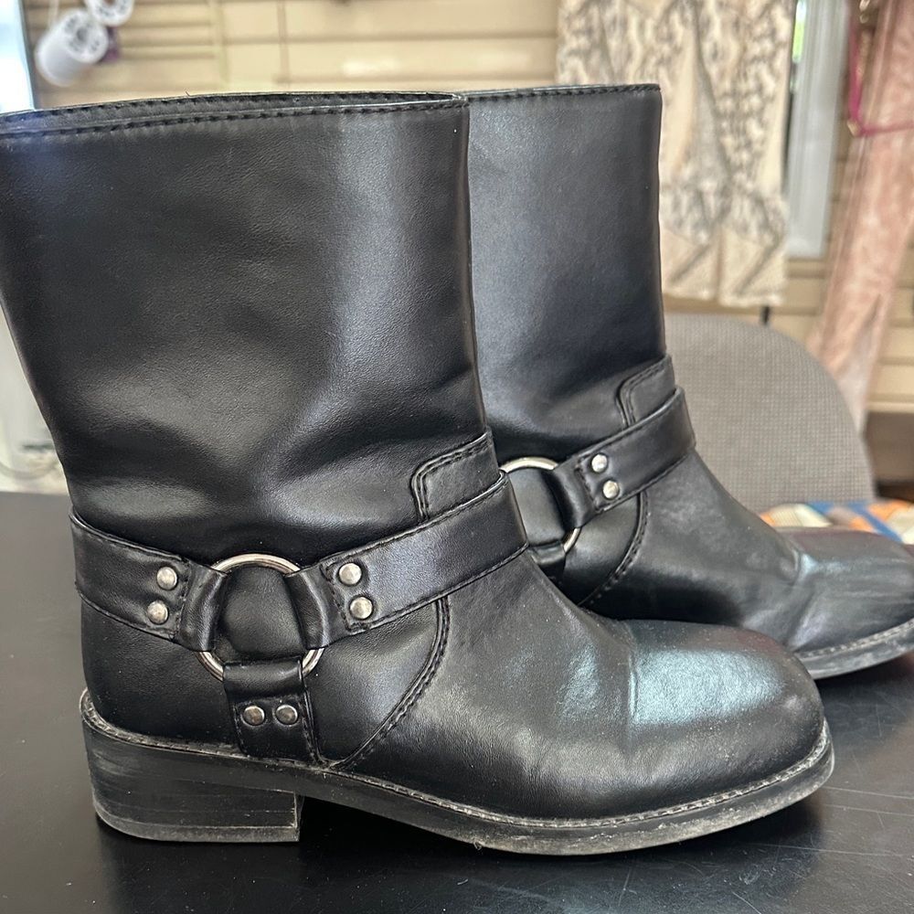 BC Footwear Black Ankle Boots with Strap Detail